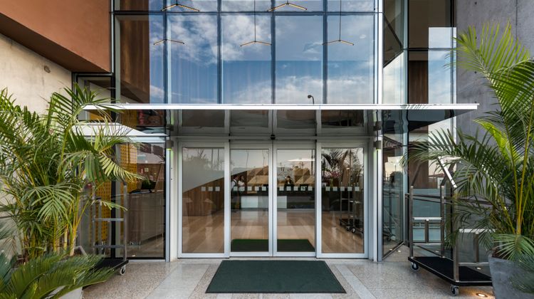Holiday Inn Lima Airport Exterior