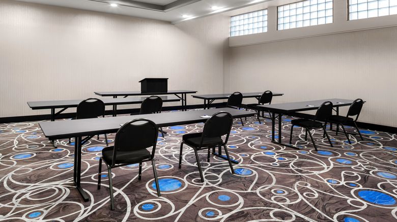 <b>Holiday Inn Express Kansas City Downtown Meeting</b>. Images powered by <a href="https://www.leonardoworldwide.com/" title="Leonardo Worldwide" target="_blank">Leonardo</a>.