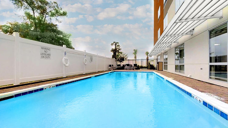 Holiday Inn Express & Suites Chalmette Pool