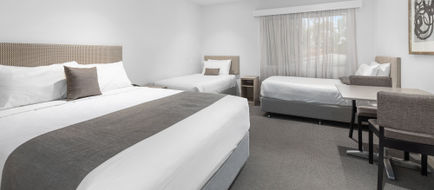 The Henty Traveller Room