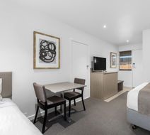 The Henty Traveller Room