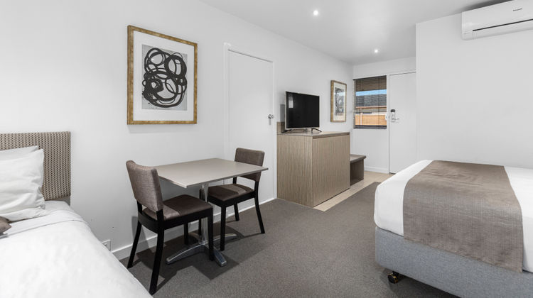 The Henty Traveller Room