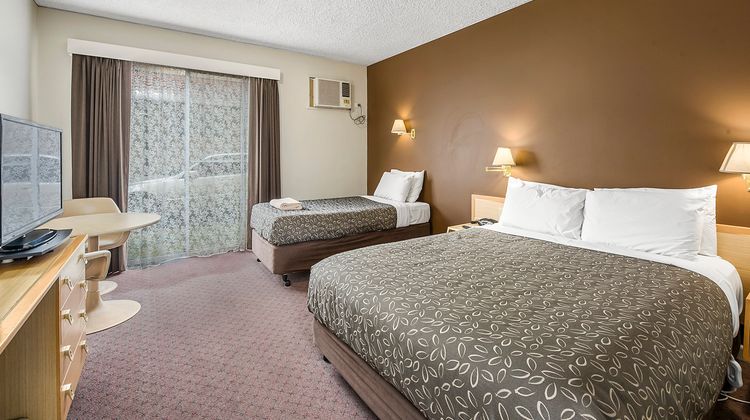 The Henty Traveller Room