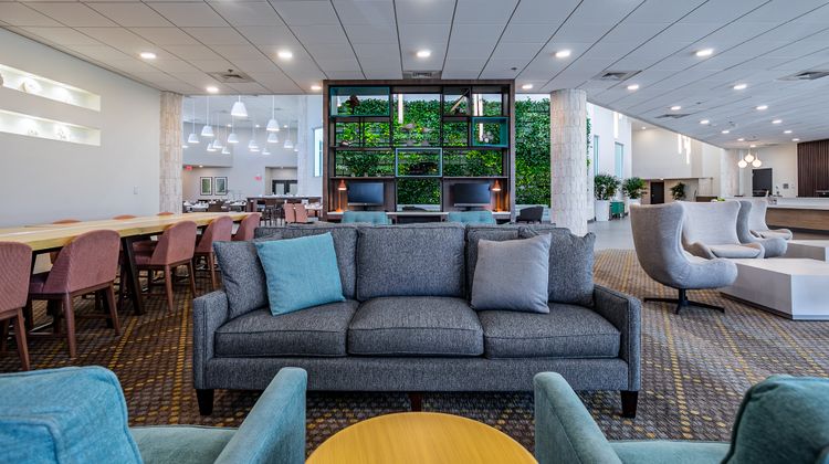 Holiday Inn Panama City Lobby