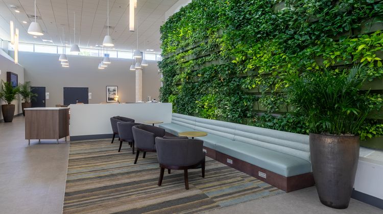 Holiday Inn Panama City Lobby