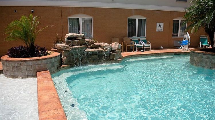 Holiday Inn Express Hotel & Suites Pool