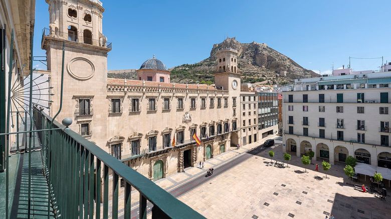<b>Eurostars Mediterranea Plaza Room</b>. Images powered by <a href="https://www.leonardoworldwide.com/" title="Leonardo Worldwide" target="_blank">Leonardo</a>.