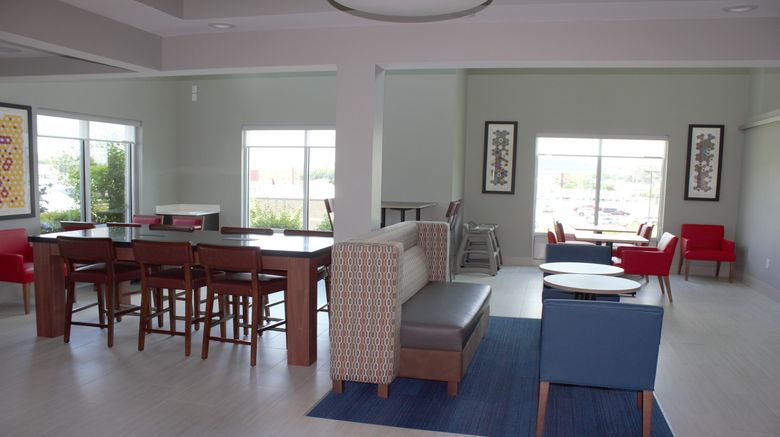 <b>Holiday Inn Express Hotel & Suites Restaurant</b>. Images powered by <a href="https://www.leonardoworldwide.com/" title="Leonardo Worldwide" target="_blank">Leonardo</a>.