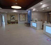 Holiday Inn Express Hotel & Suites Lobby