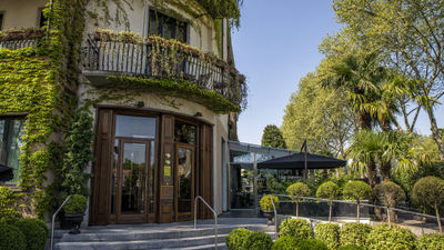 De la Ville Hotel