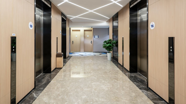 <b>Holiday Inn Express Financial Center Lobby</b>. Images powered by <a href="https://www.leonardoworldwide.com/" title="Leonardo Worldwide" target="_blank">Leonardo</a>.