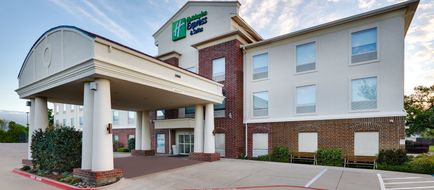 Holiday Inn Express Hotel & Suites Exterior