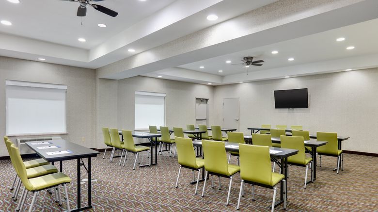 <b>Holiday Inn Express Hotel & Suites Meeting</b>. Images powered by <a href="https://www.leonardoworldwide.com/" title="Leonardo Worldwide" target="_blank">Leonardo</a>.