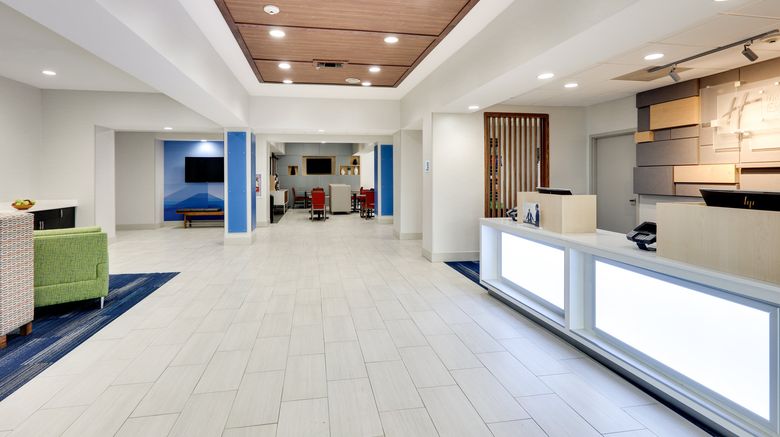 <b>Holiday Inn Express Hotel & Suites Lobby</b>. Images powered by <a href="https://www.leonardoworldwide.com/" title="Leonardo Worldwide" target="_blank">Leonardo</a>.