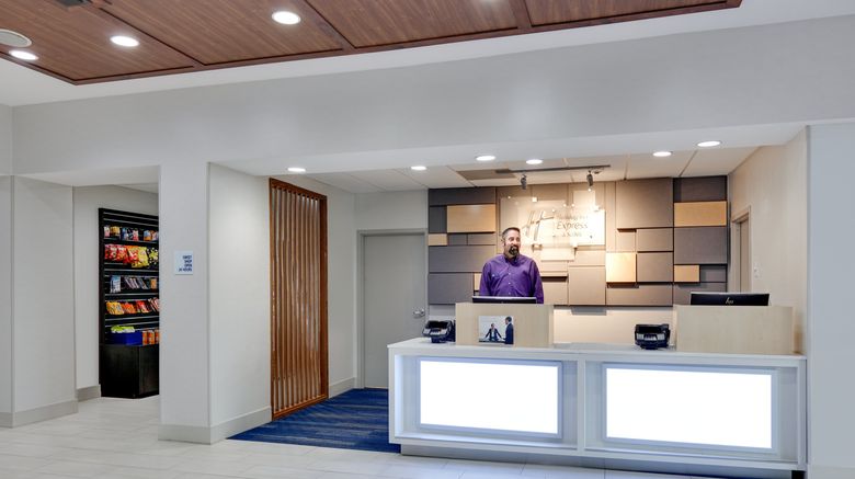 <b>Holiday Inn Express Hotel & Suites Lobby</b>. Images powered by <a href="https://www.leonardoworldwide.com/" title="Leonardo Worldwide" target="_blank">Leonardo</a>.
