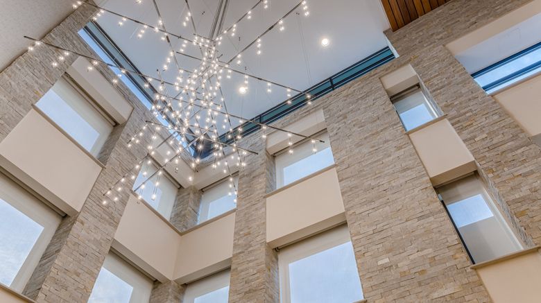 <b>Holiday Inn Columbus Lobby</b>. Images powered by <a href="https://www.leonardoworldwide.com/" title="Leonardo Worldwide" target="_blank">Leonardo</a>.