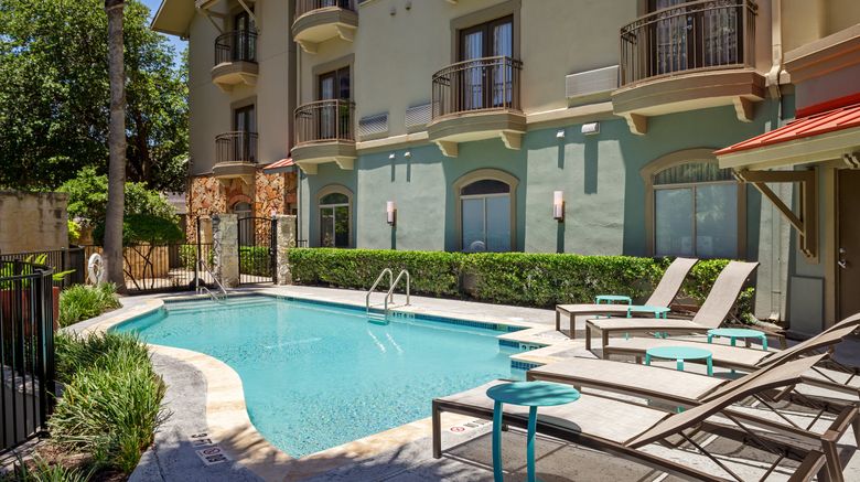 <b>Hotel Indigo San Antonio Riverwalk Pool</b>. Images powered by <a href="https://www.leonardoworldwide.com/" title="Leonardo Worldwide" target="_blank">Leonardo</a>.
