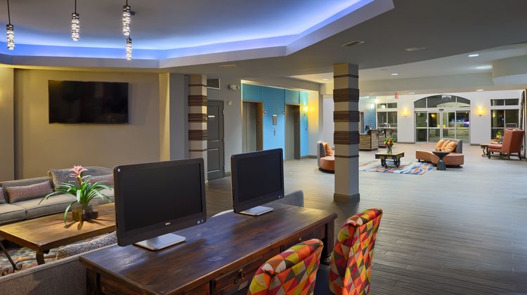 Hotel Indigo San Antonio Riverwalk Lobby