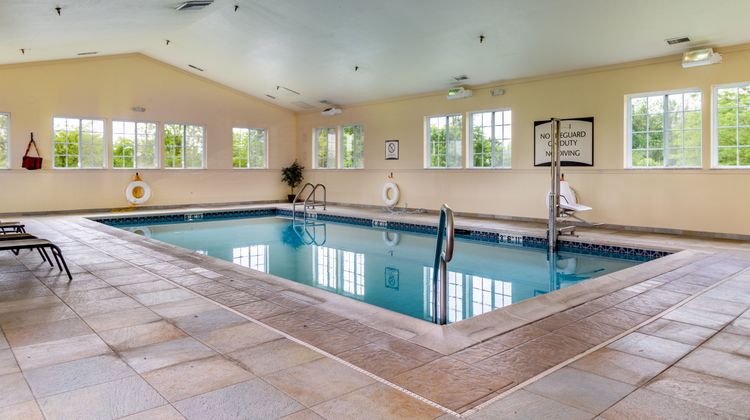 Staybridge Suites Valley Forge Pool