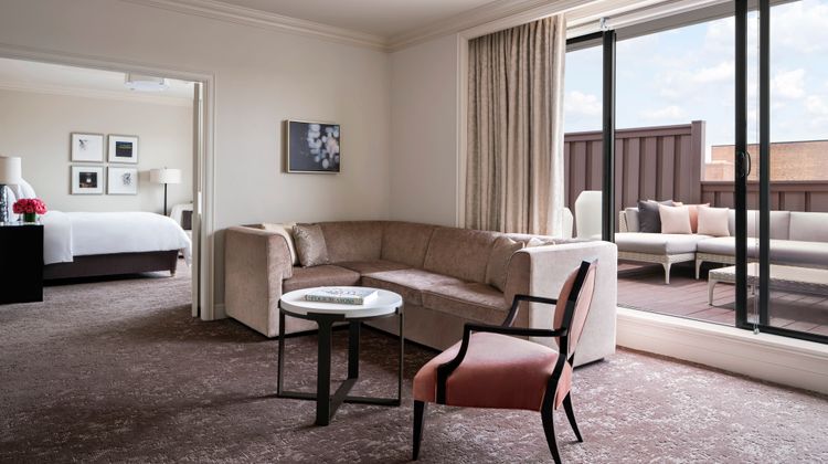 Four Seasons Hotel Washington, DC Suite