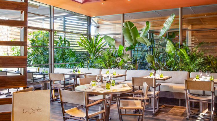Jiva Hill Park Hotel Restaurant