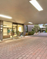 Knox International Hotel