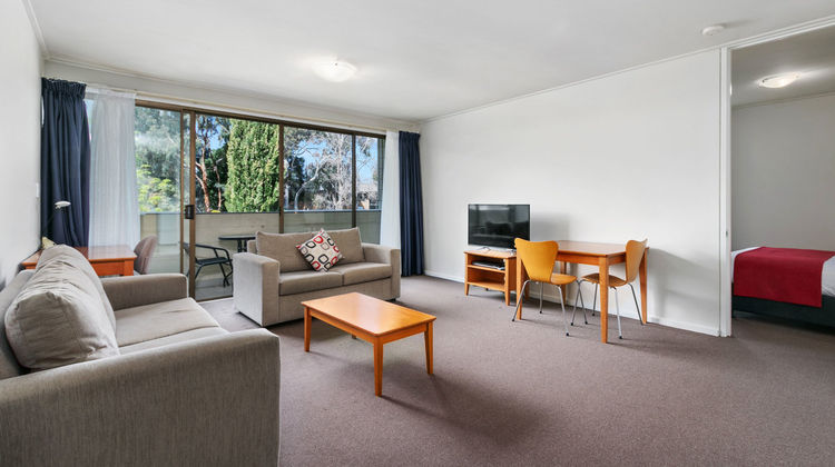 Knox International Hotel Room
