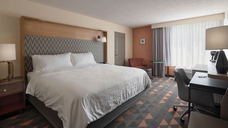 <b>Holiday Inn Asheville-Biltmore West Room</b>. Images powered by <a href="https://www.leonardoworldwide.com/" title="Leonardo Worldwide" target="_blank">Leonardo</a>.