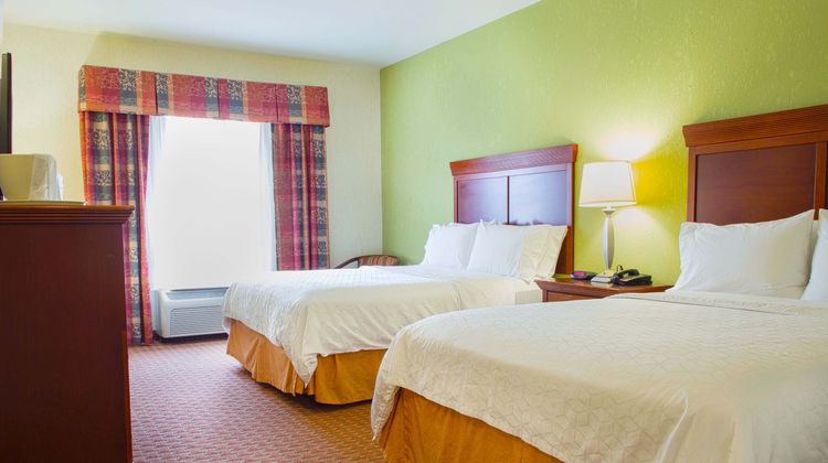 Holiday Inn Express Hotel & Suites Room