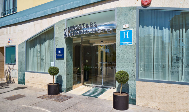 Exe Astoria Exterior