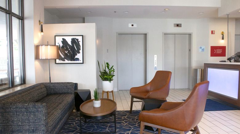 <b>Holiday Inn Express & Suites Lobby</b>. Images powered by <a href="https://www.leonardoworldwide.com/" title="Leonardo Worldwide" target="_blank">Leonardo</a>.