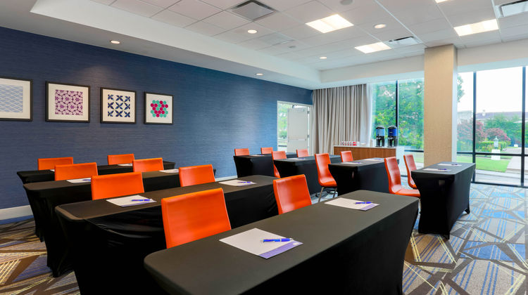 Holiday Inn Express Fort Worth Downtown Meeting