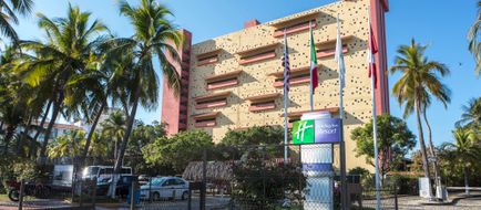 Holiday Inn Resort Ixtapa Exterior
