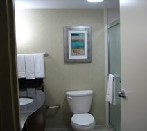 Holiday Inn & Suites North Beach Room