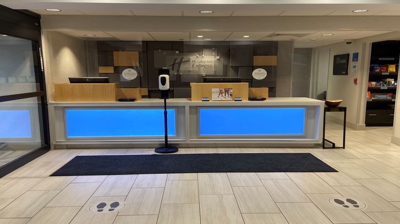 <b>Holiday Inn Express Middlesboro Lobby</b>. Images powered by <a href="https://www.leonardoworldwide.com/" title="Leonardo Worldwide" target="_blank">Leonardo</a>.