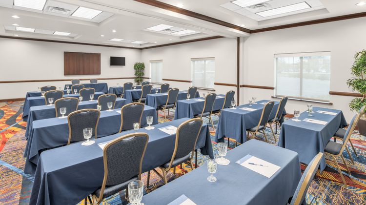 Holiday Inn Express Wilmington-Newark Meeting