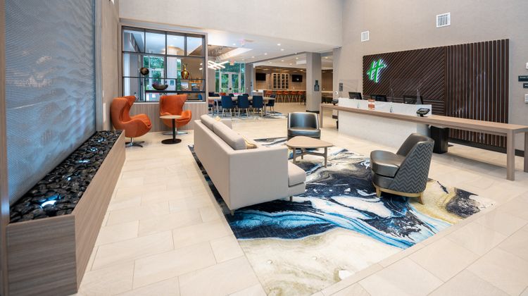 Holiday Inn NW Houston Beltway 8 Lobby
