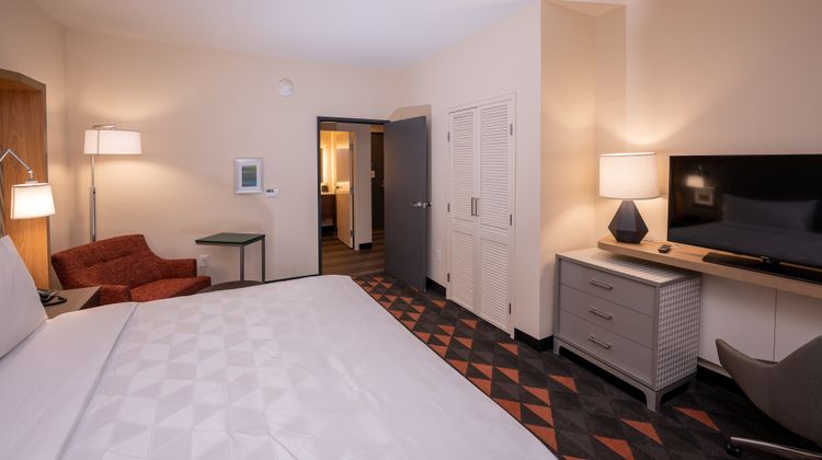 Holiday Inn NW Houston Beltway 8 Suite