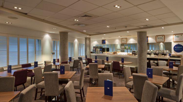 Holiday Inn Express Manchester City Ctr Restaurant