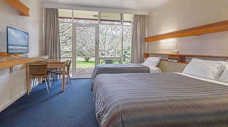 Moe Parklands Motel Room
