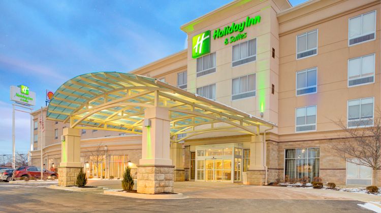 Holiday Inn Hotel & Suites Lima Exterior