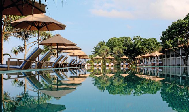 The Fortress Resort & Spa Exterior