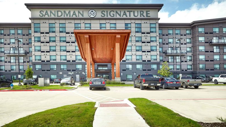 Sandman Signature Plano-Frisco Hotel Exterior. Images powered by <a href="https://www.leonardoworldwide.com" target="_blank" rel="noopener">Leonardo</a>.