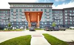 Sandman Signature Plano-Frisco Hotel