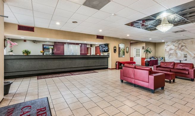 Red Carpet Inn & Suites Lobby