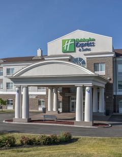 Holiday Inn Express Hotel & Suites
