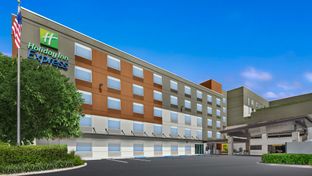 Holiday Inn Express Convention Center