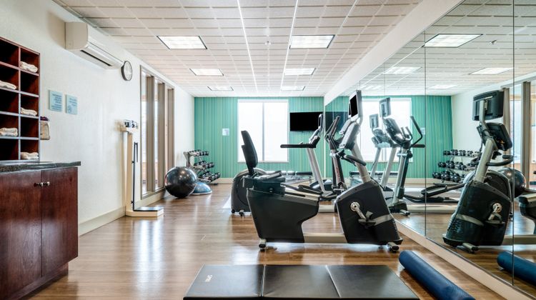 Holiday Inn Express Hotel & Suites Health Club