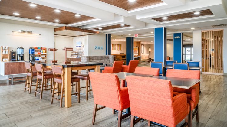Holiday Inn Express Hotel & Suites Restaurant