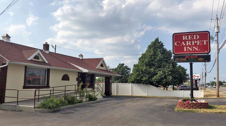 Red Carpet Inn Exterior